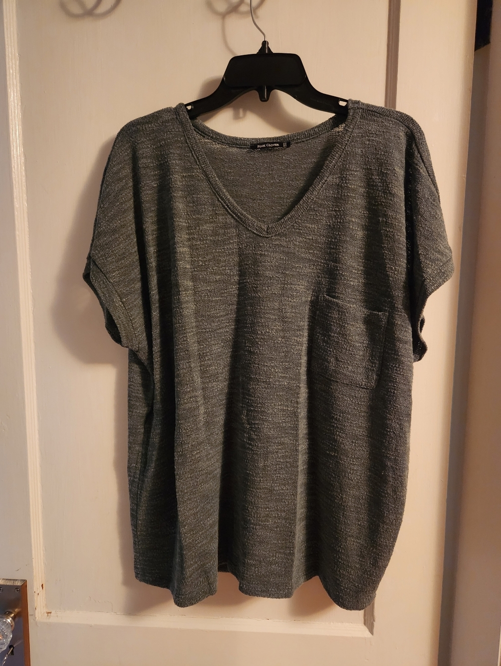 Pink Clover Women's XL Green Nubby Knit V-neck Tee